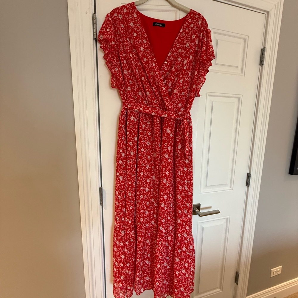 Elegant Red Floral Maxi Dress